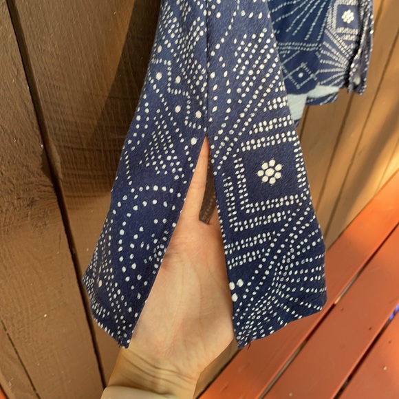 LuLaRoe long flared shirt - Picture 4 of 5